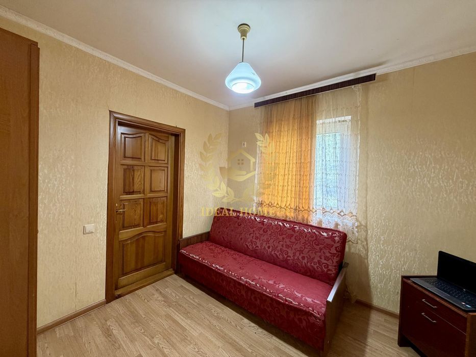 Продаж будинку в центрі с. Ясногородка