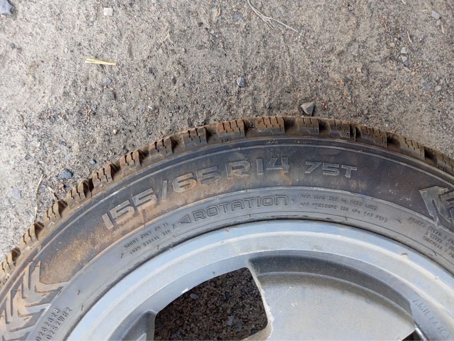 Nokian hakkapeliitta 8 155/65/14 2шт, с дисками