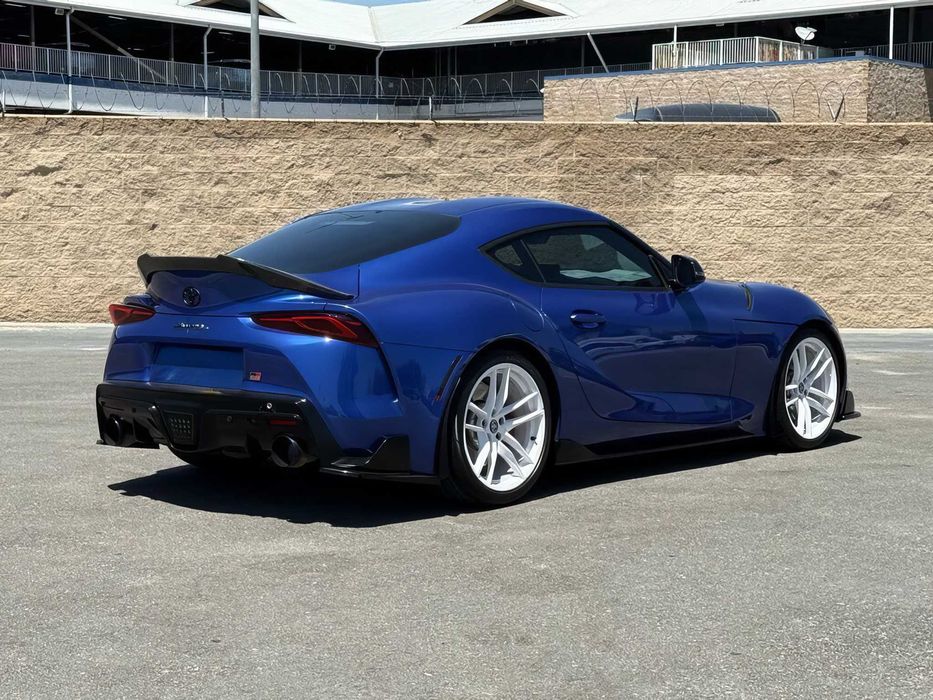 Toyota Supra Premium      2023
