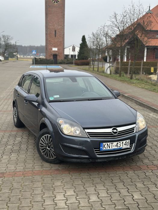 Opel Astra H 1.4/90km  •2Komplety Opon• HAK |Klima| *Zdrowa* ZADBANA