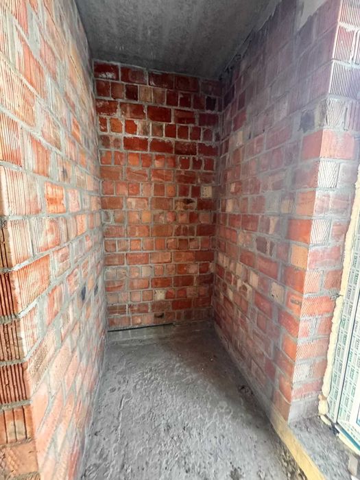 ЗБУДОВАНИЙ ТАУНХАУС за вигідною ціною в дуже хорошій локації!