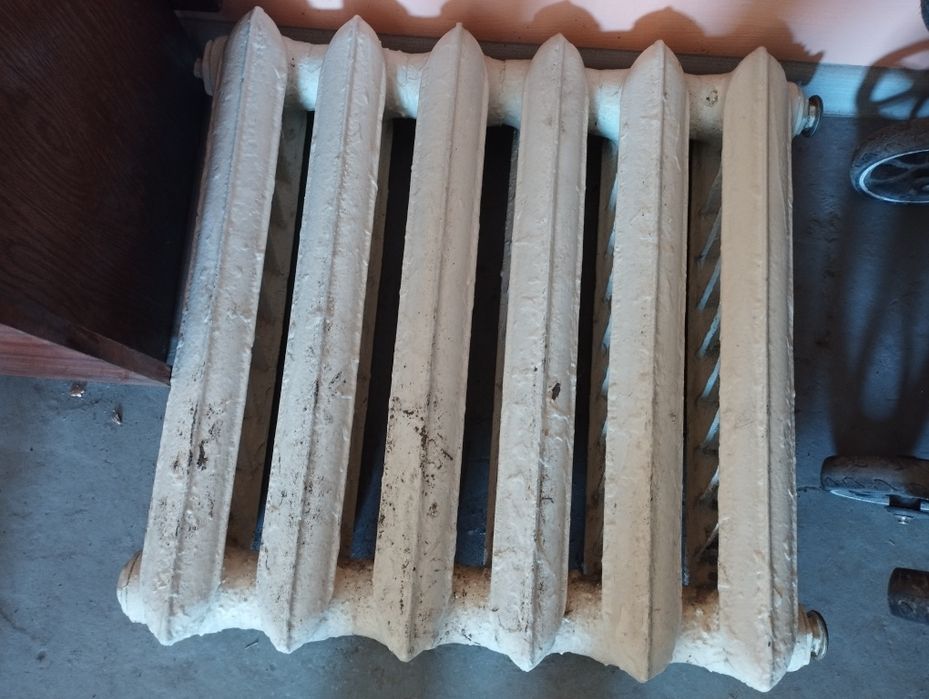 Чугунний радіатор