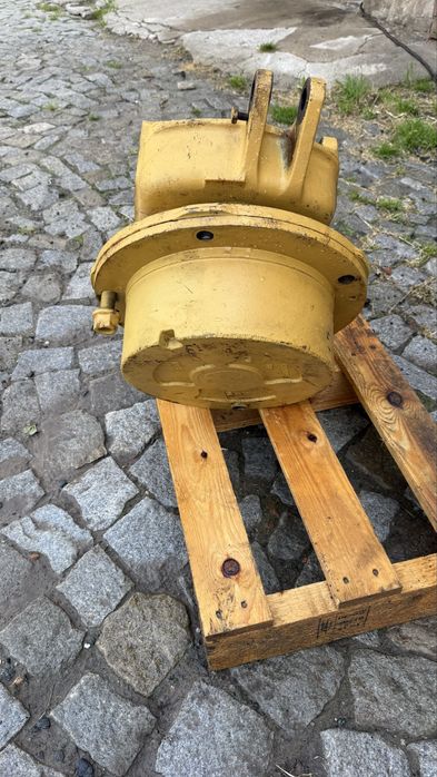 Zwolnica kompletna 450/10216P  jcb koparko ładowarka  3 cx, 4cx