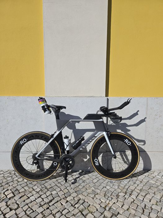 Canyon Speedmax CF full carbon