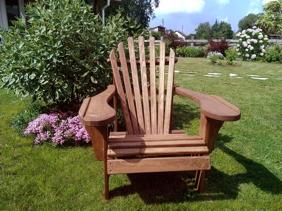 Дерев'яне крісло для аідпочинку Адірондак. Садові меблі.