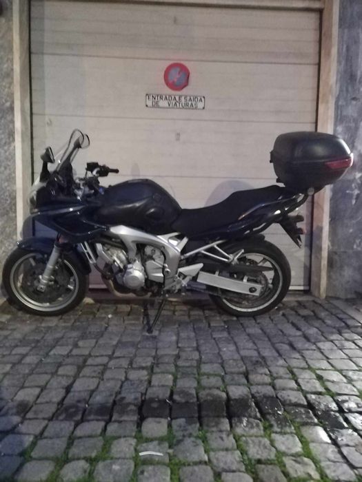 Yamaha FZ 600cc Azul