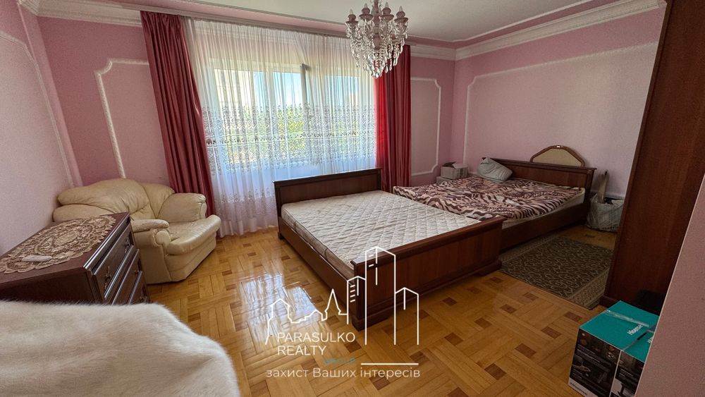 Продам просторий будинок, який готовий для проживання