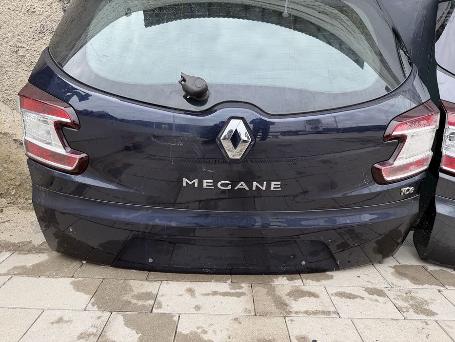 Крышка багажника ляда Renaut Megane 3