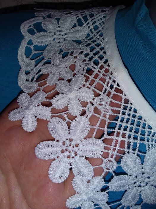 Новий накладний комір