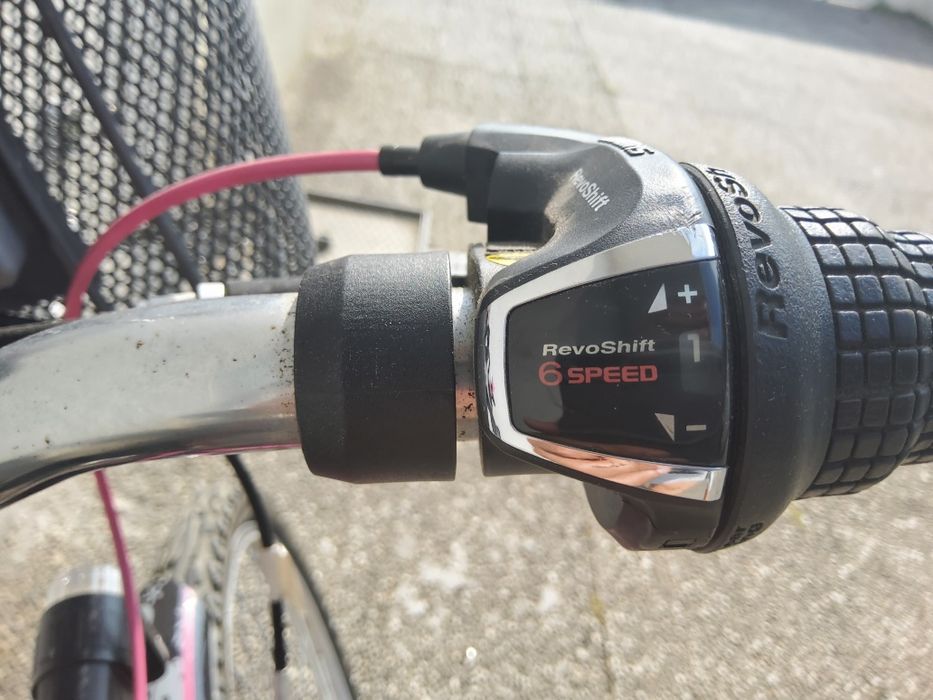 Bicicleta Menina roda 24 ou BTT QUER 26 + material