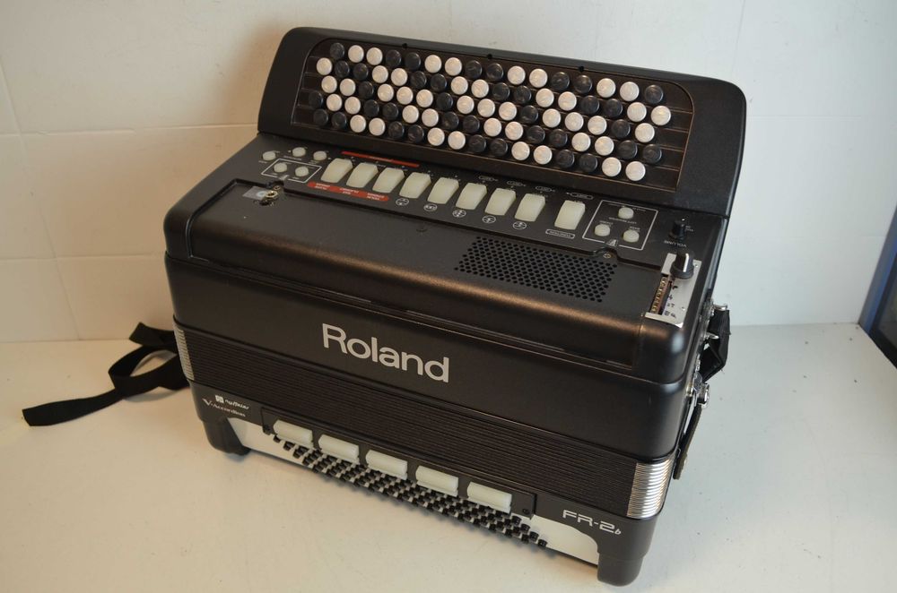 Acordeao roland FR 2