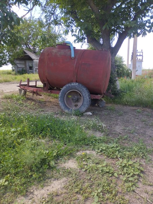 Продам бочку 3 куба