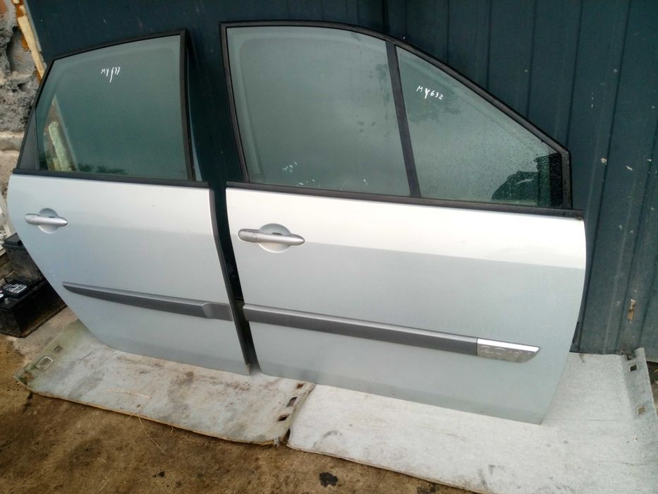 Drzwi  prawy prawe Scenic II 2 MV632