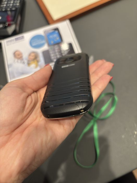 Telefon dla seniora MaxCom mm720bb