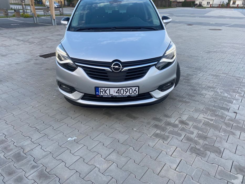 Opel Zafira Salon Polska ,Serwisowany w ASO, 7 miejsc, Dwa kluczyki, Dwa kpl kół