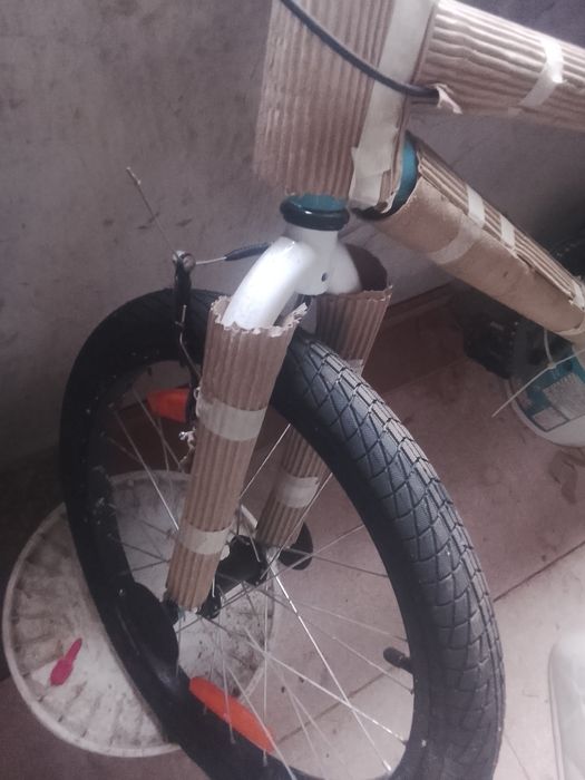 Vendo bicicleta nova