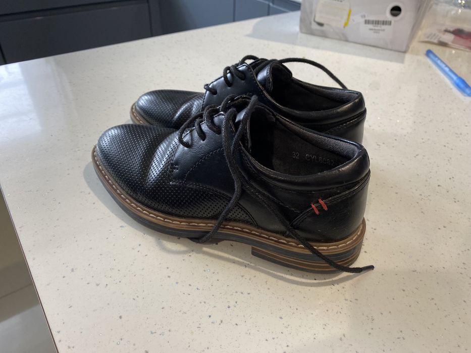 Buty chłopięce skórzane roz. 32