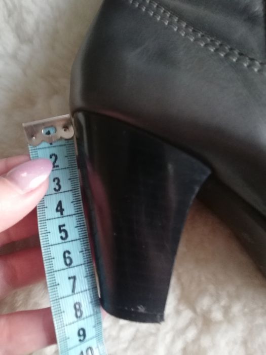 Szare kozaki ocieplone na obcasie buty Nessi r. 39