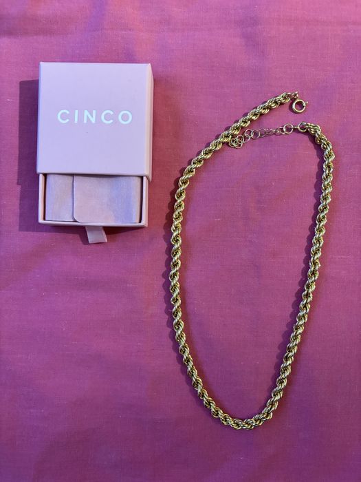 Colar Bia em prata da marca portuguesa Cinco Novo