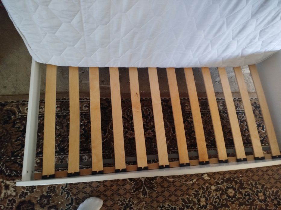 Łóżko dziecięce samochodzik 70x140