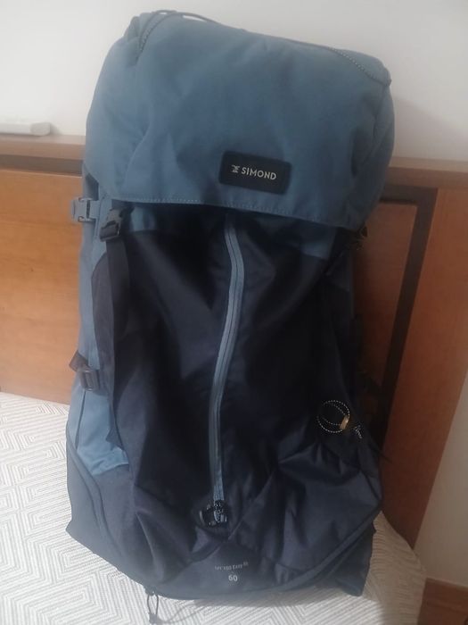Vende-se roupa de escoteiros nunca usada