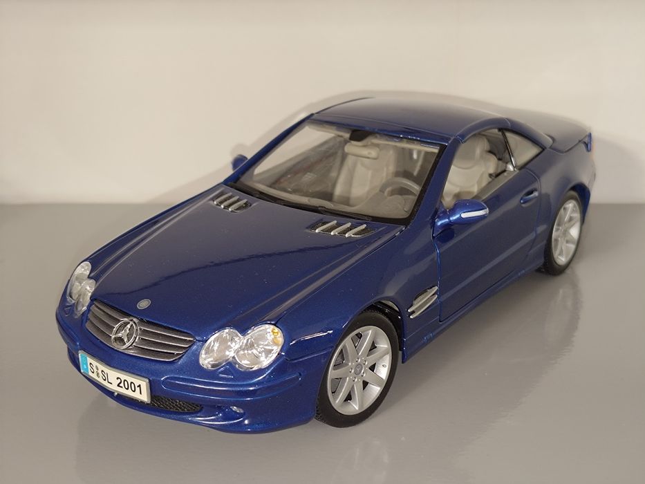 Modele 1:18 Maisto IXO Bburago