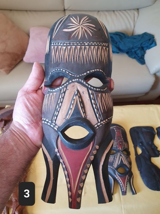 Arte Africana (Moçambique) - Esculturas em madeira  e pau preto