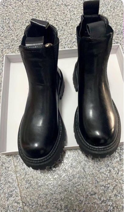 Ботинки челсі нові