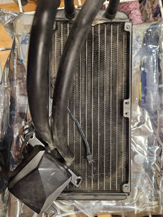 Старі комплектуючі комп'ютера DDR3 16gb, GT740, AMD Phenom X4 975 BE