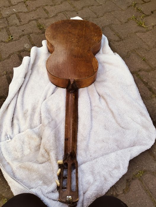 Sprzedam. Stara. Gitare johannes. Adleri