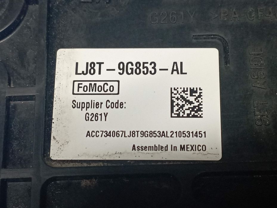 Кронштейн Ford Mustang Mach E форд мустанг марч е кріплення