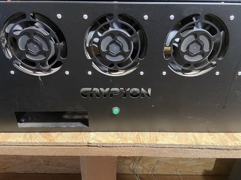 Корпус для майнінга CRYPTON