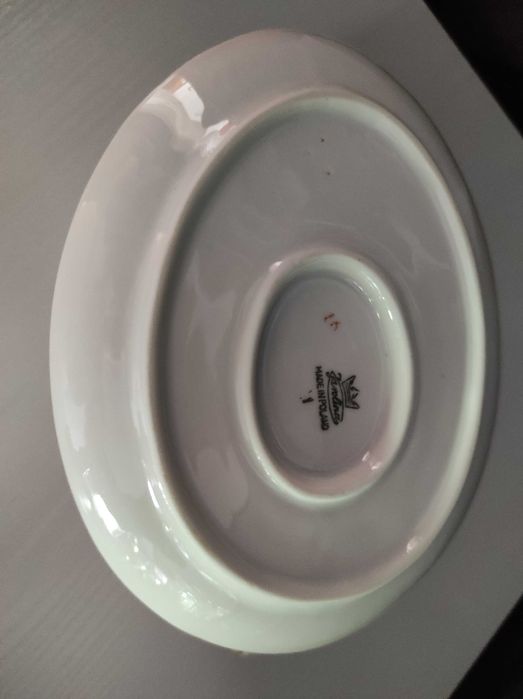 Sosjerka duża, porcelana Karolina