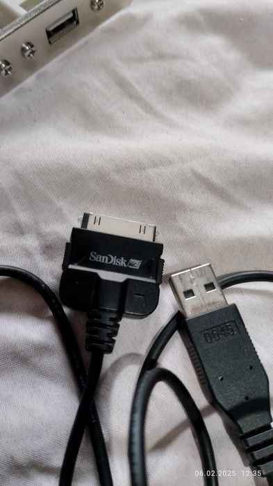 Шнур питания компьютера