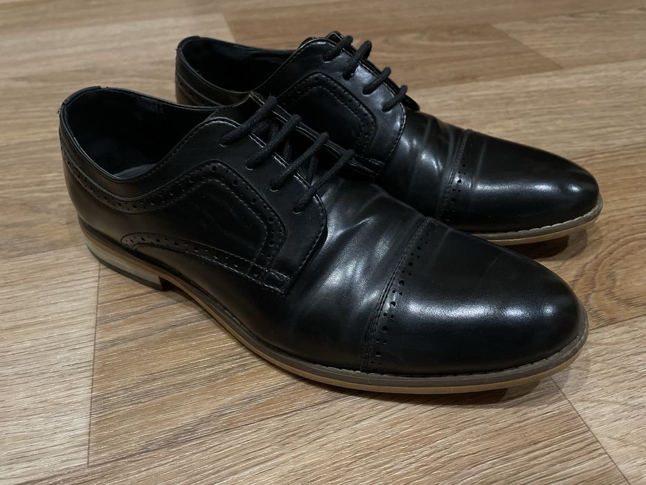Туфлі чоловічі.