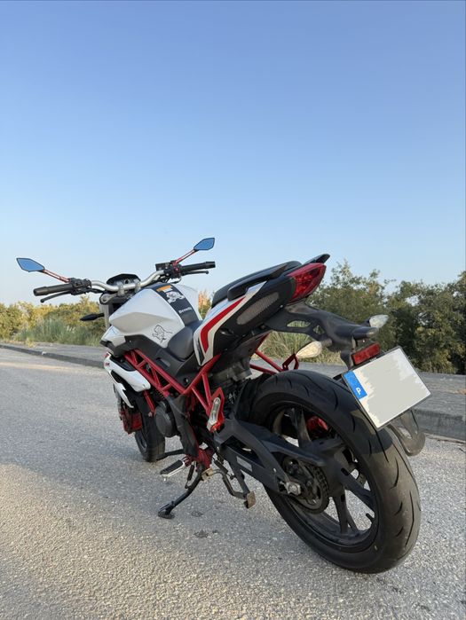 Benelli BN 125 — 2019