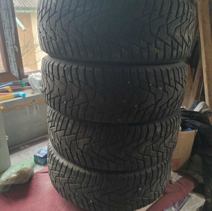Зимняя резина Hankook 205/60/16
