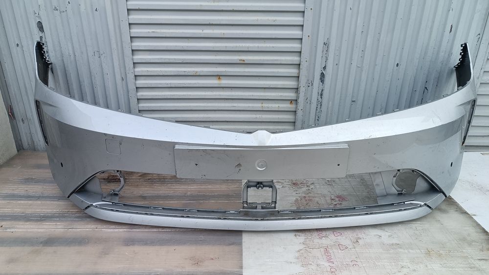 Vendo parachoque de frente Opel Astra L ano 2021