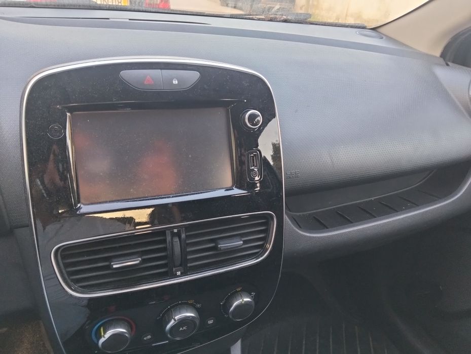 Renault Clio IV a gasóleo e com mudanças automáticas!