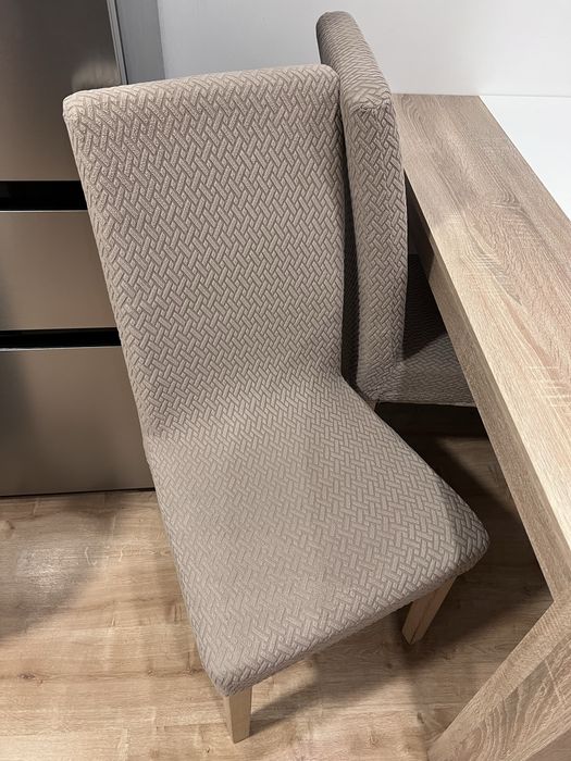 Mesa de jantar com 4 cadeiras