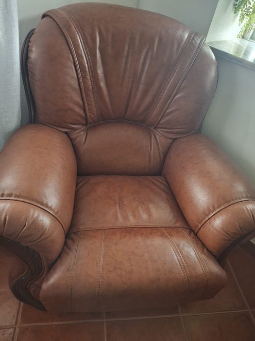 Sofás de pele castanho