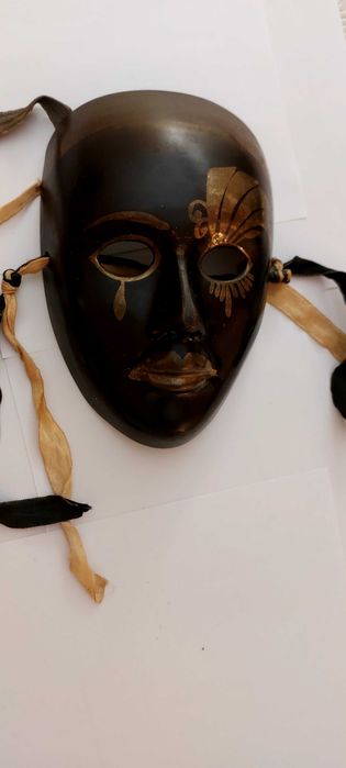 Máscaras de Decoração Preto e Dourado Mardi Gras