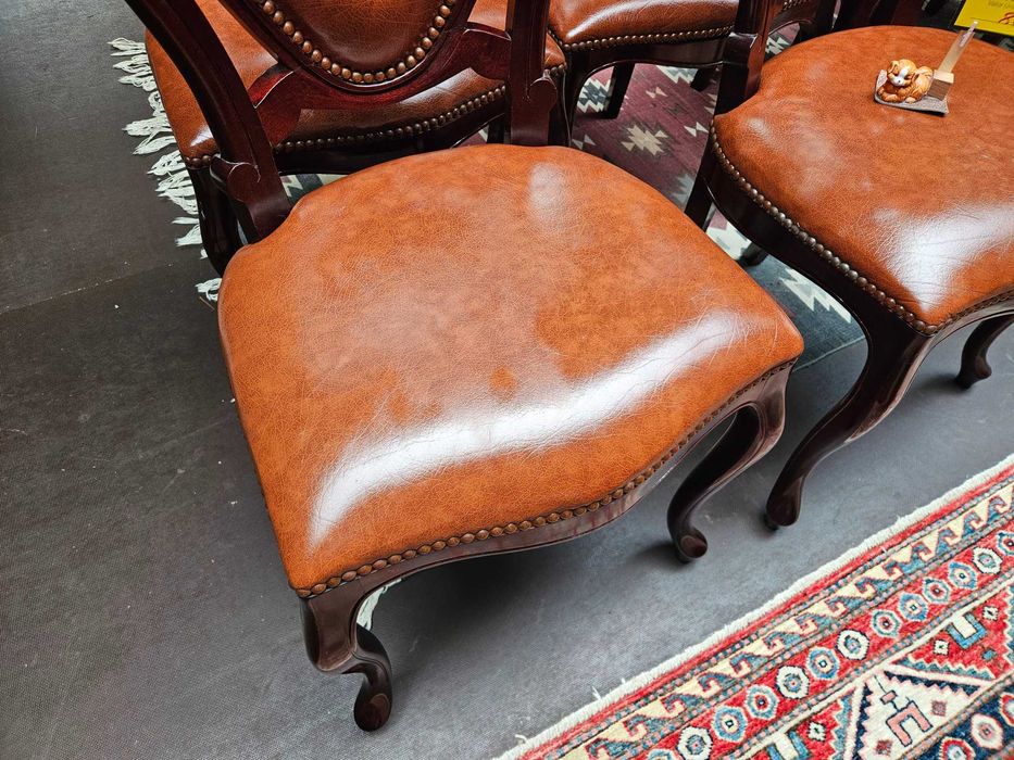 Cadeiras de sala - óptimo estado geral - Valor unitário