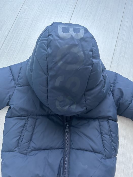 Casaco Boss azul escuro 12 meses