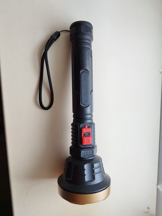Фонарик аккумуляторный