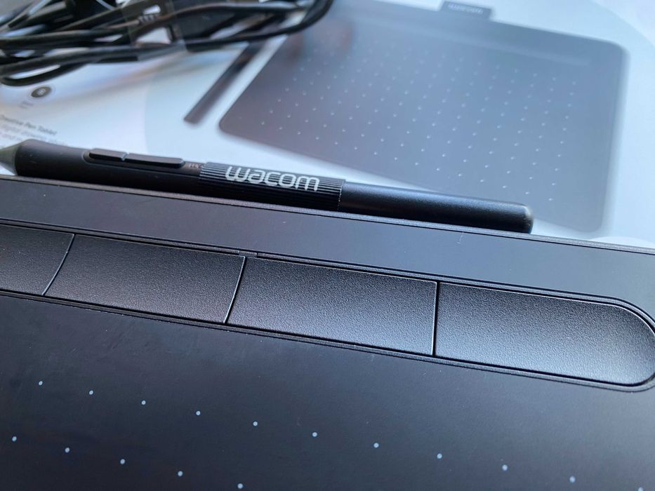 Wacom Intuos Pen Tablet