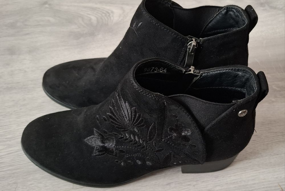 Botins Camurça Preta: Tam 39