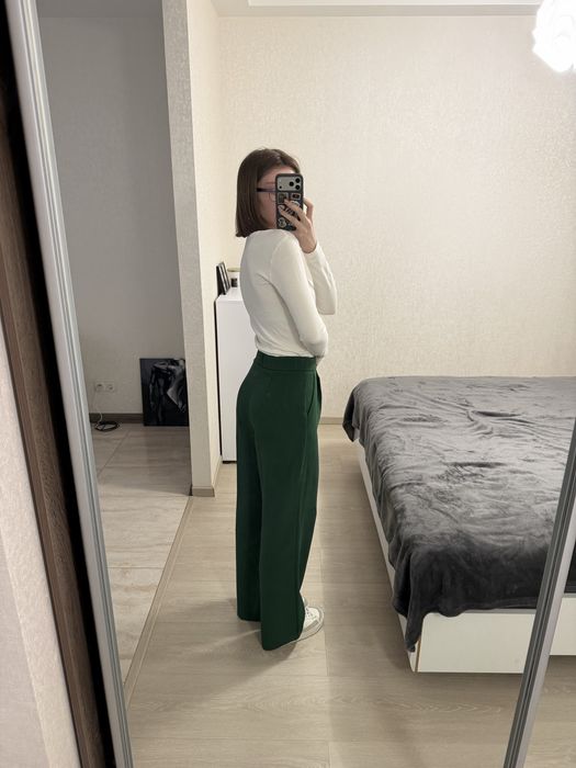 Штани Stradivarius