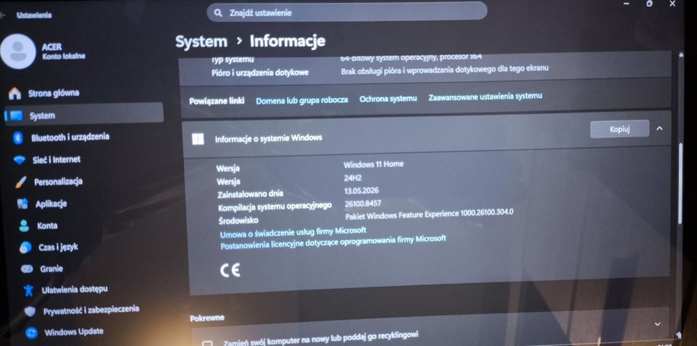 Laptop Acer Swift 3 SF314-52  14" Intel Core  i3-7100U 4GB RAM 128GB Dysk Win10