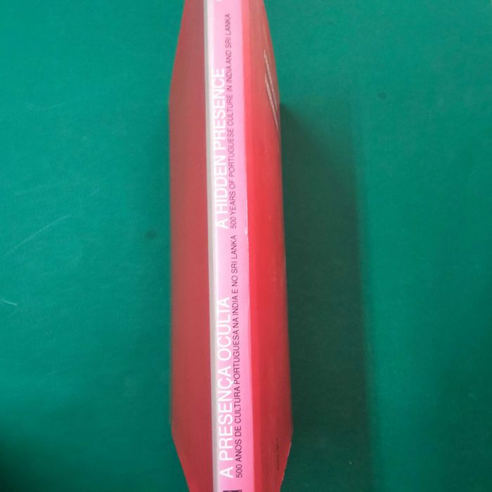 A Presença Oculta / A Hidden Presence - Kenneth David Jackson